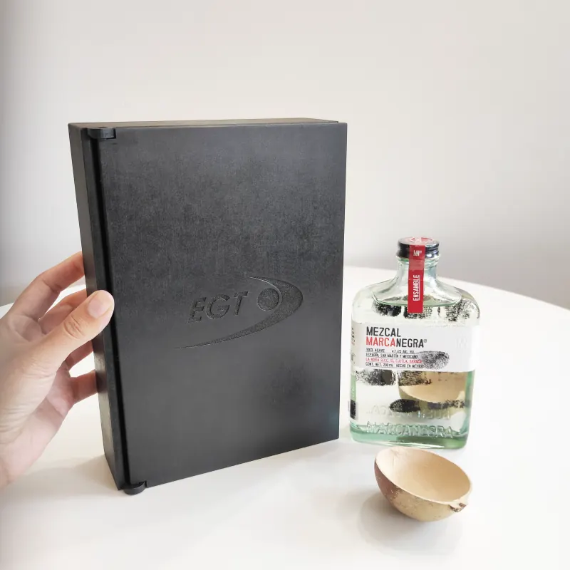 Caja regalo que abre como libro, EGT