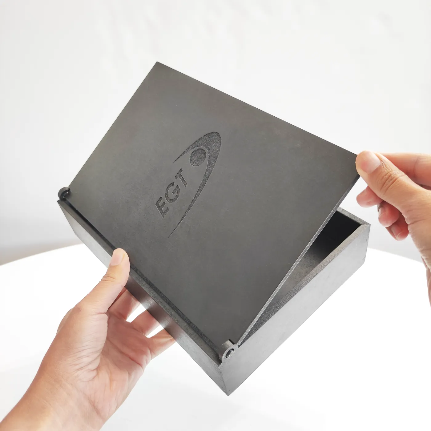 Caja regalo que abre como libro, EGT — foto 3 de 3