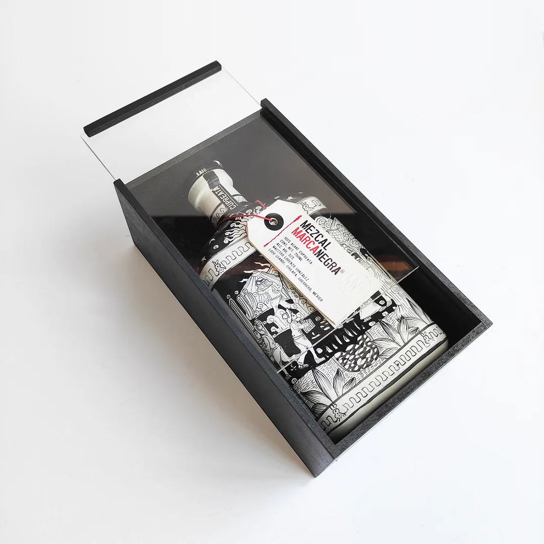 Kits de mezcal para venta en línea, Marca Negra y Meteoro — foto 3 de 6